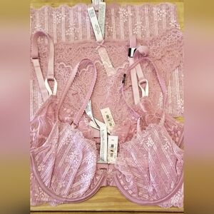 Victorias Secret Lace Intimates Set in mauve